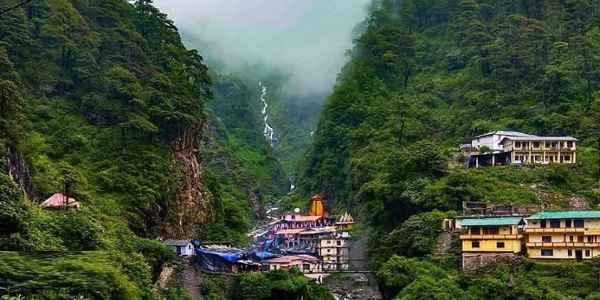 Yamunotri Gateway